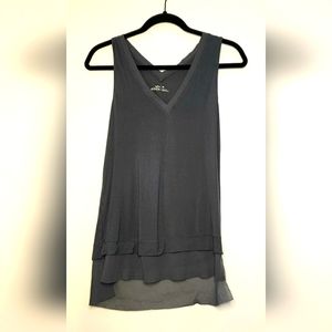 14th and Union Long V-Neck Sleeveless Shirt